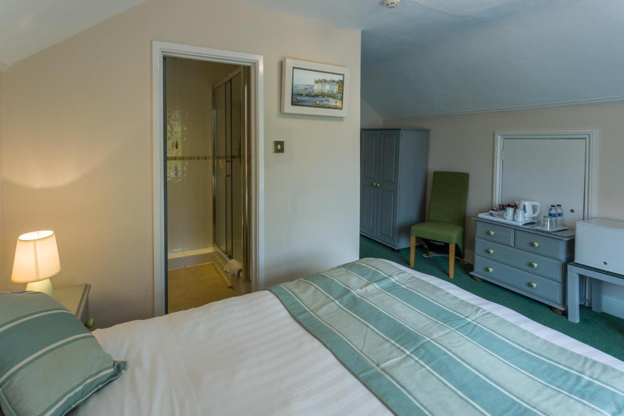 Relax At Rosscourt Guest House-Free On Site Parking (Adults Only) Bornemouth Extérieur photo