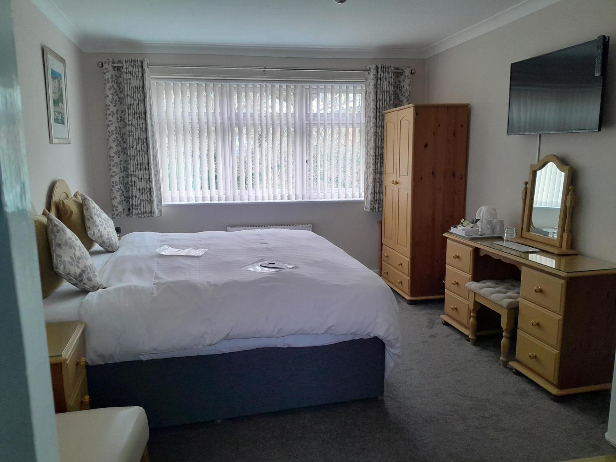 Relax At Rosscourt Guest House-Free On Site Parking (Adults Only) Bornemouth Extérieur photo